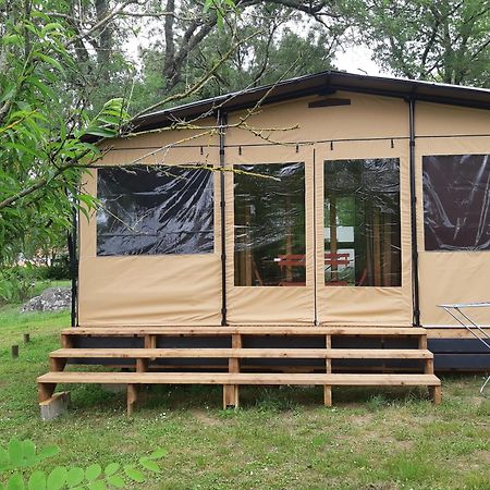 Camping Onlycamp Du Moulin Клиссон Экстерьер фото